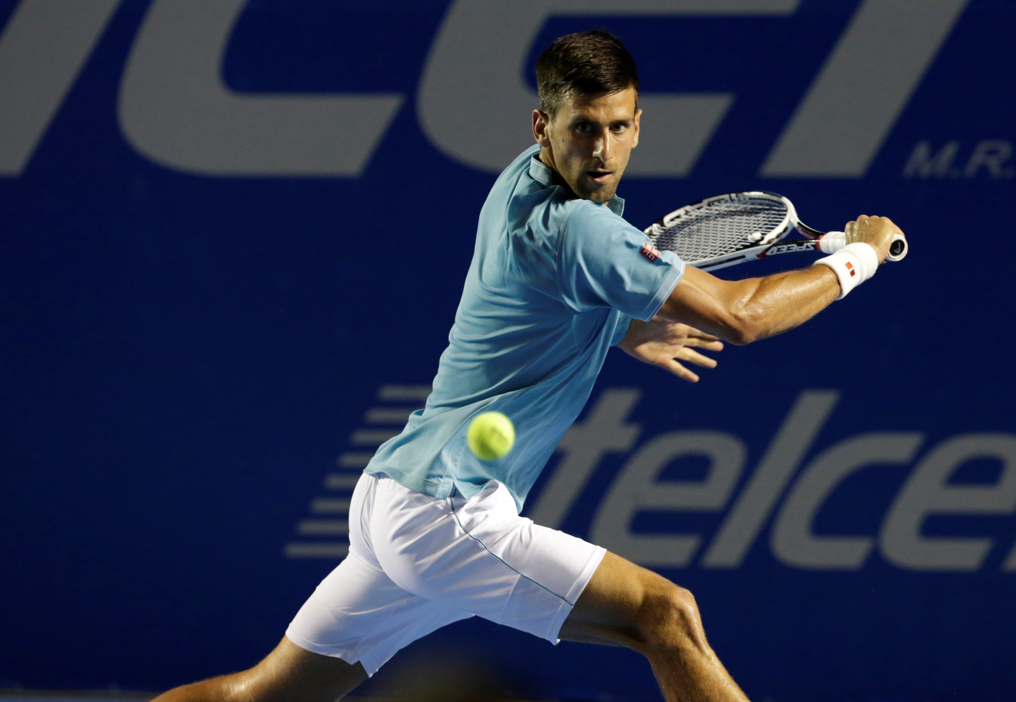 Djokovic bat ngo gac vot tren dat Mexico anh 2