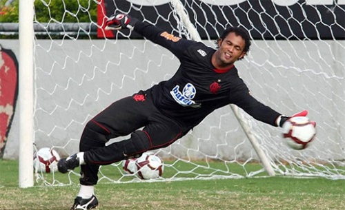 Thu mon giet ban gai duoc nhieu CLB san don hinh anh