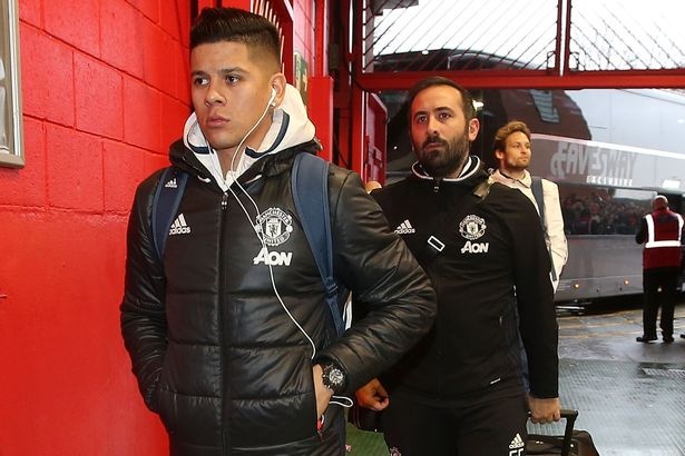 Em ho Marcos Rojo bi ban chet tai que nha hinh anh