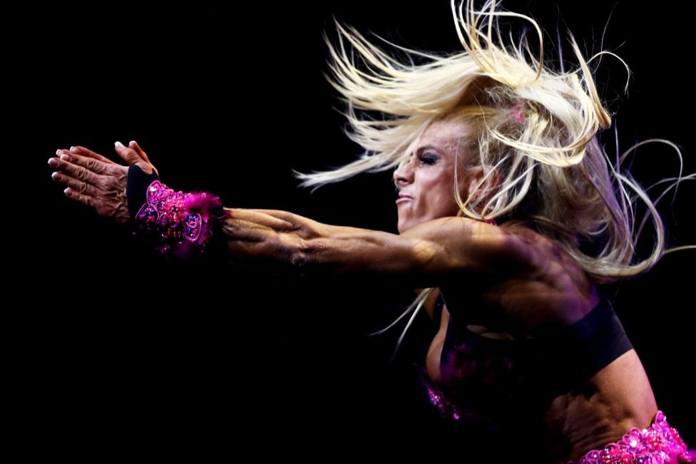 Co bap cuon cuon nhung nu luc si quyen ru anh 1