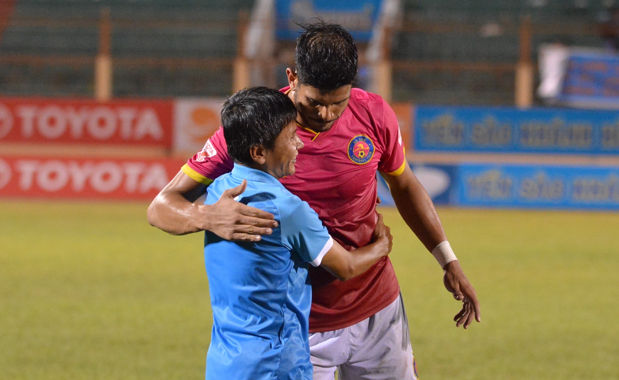 Hanh xu chuyen nghiep cua ngoai binh Sai Gon FC anh 2