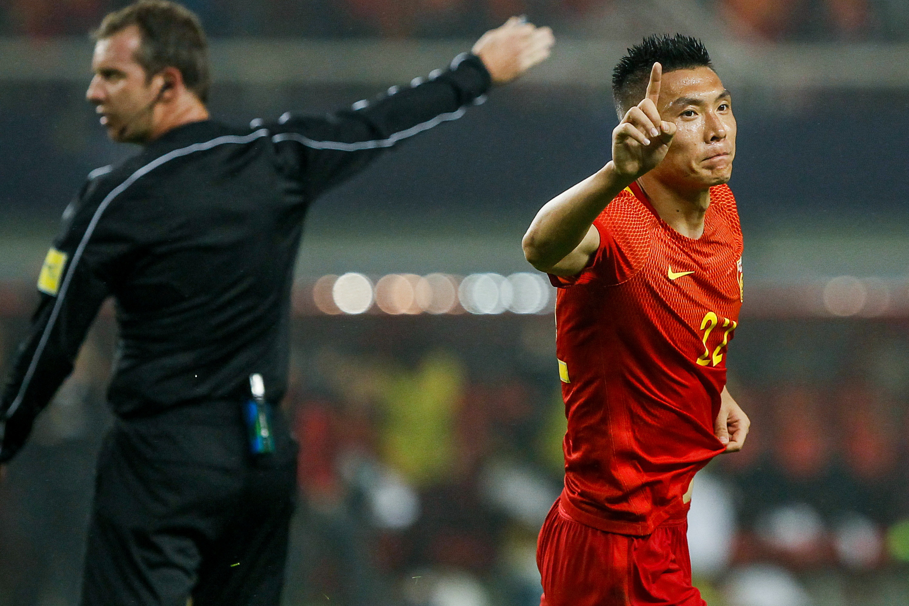 Trung Quoc 1-0 Han Quoc hinh anh