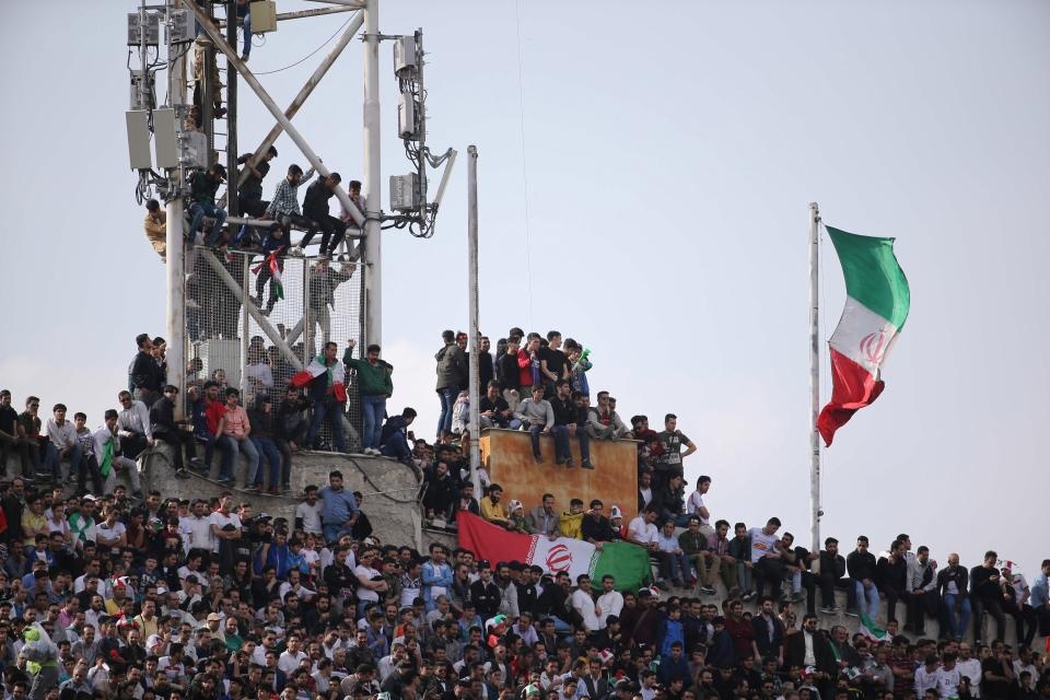 Iran vs Trung Quoc anh 1