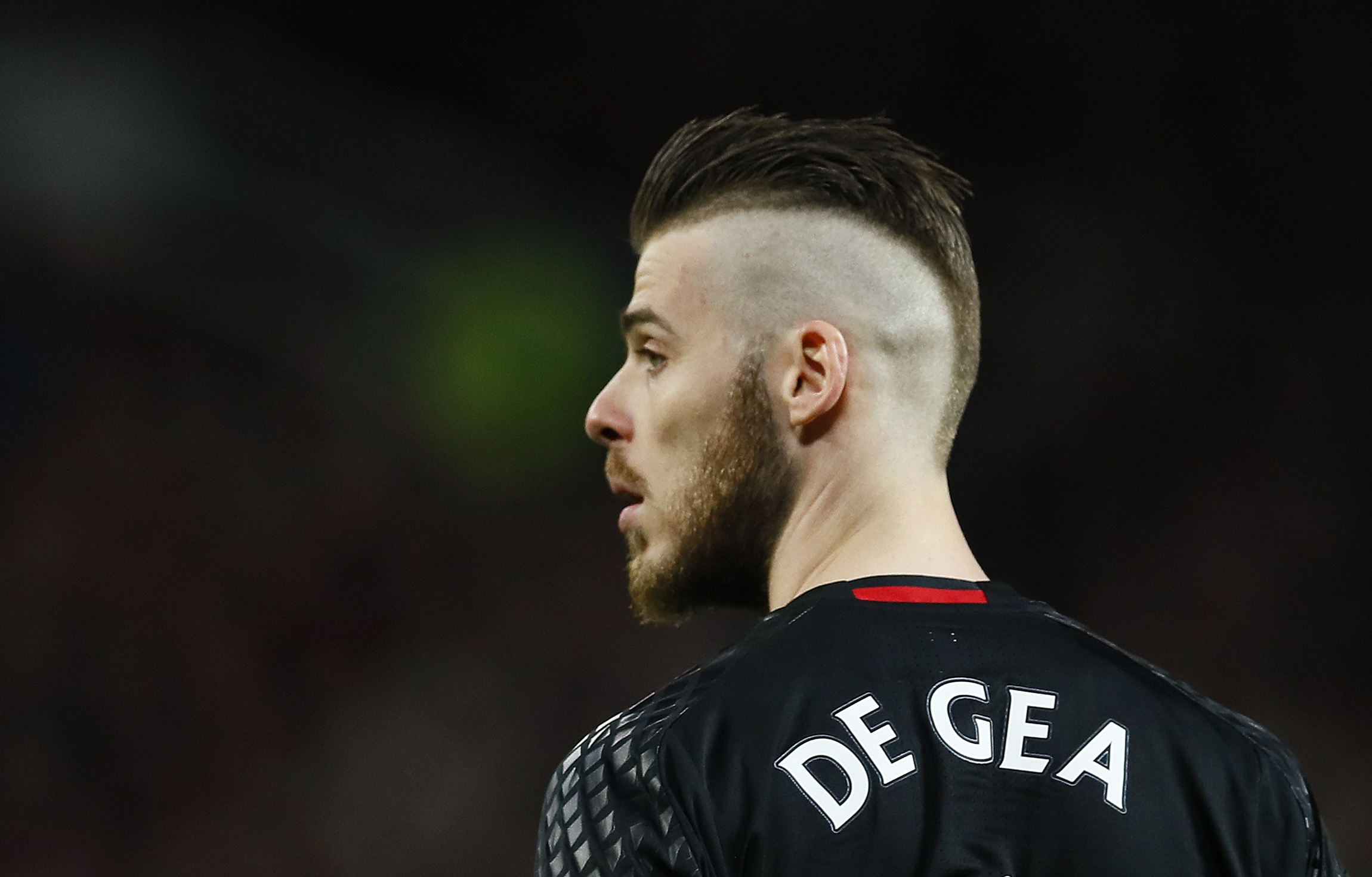 Kieu toc thoi thuong cua De Gea hung bao chi trich anh 2