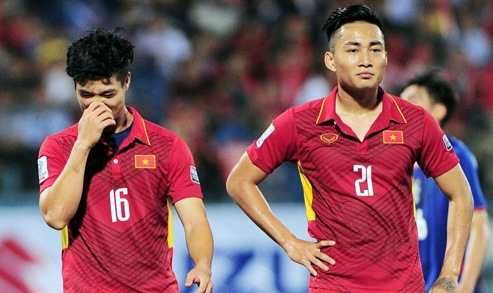 Viet Nam nguoc nhin Thai Lan tren bang xep hang FIFA hinh anh