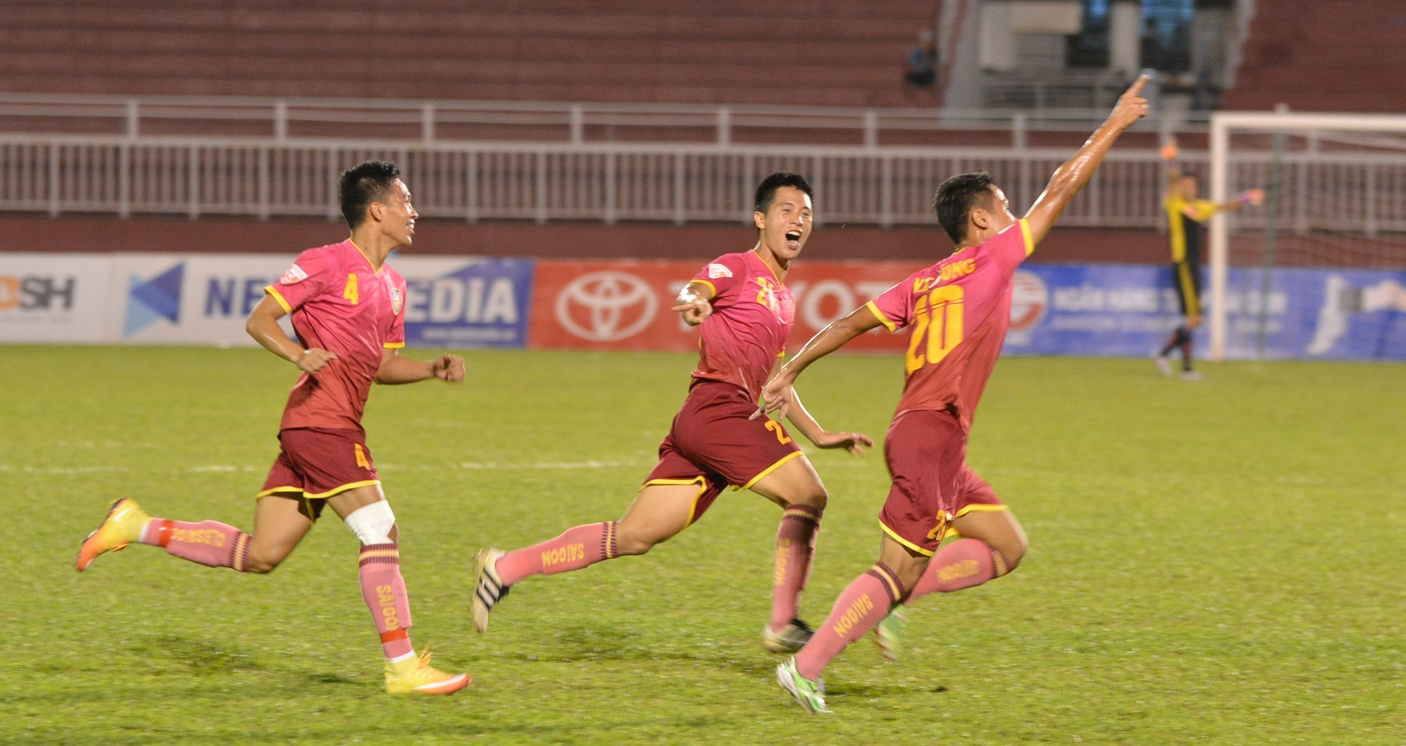 Sai Gon vs Quang Nam anh 2