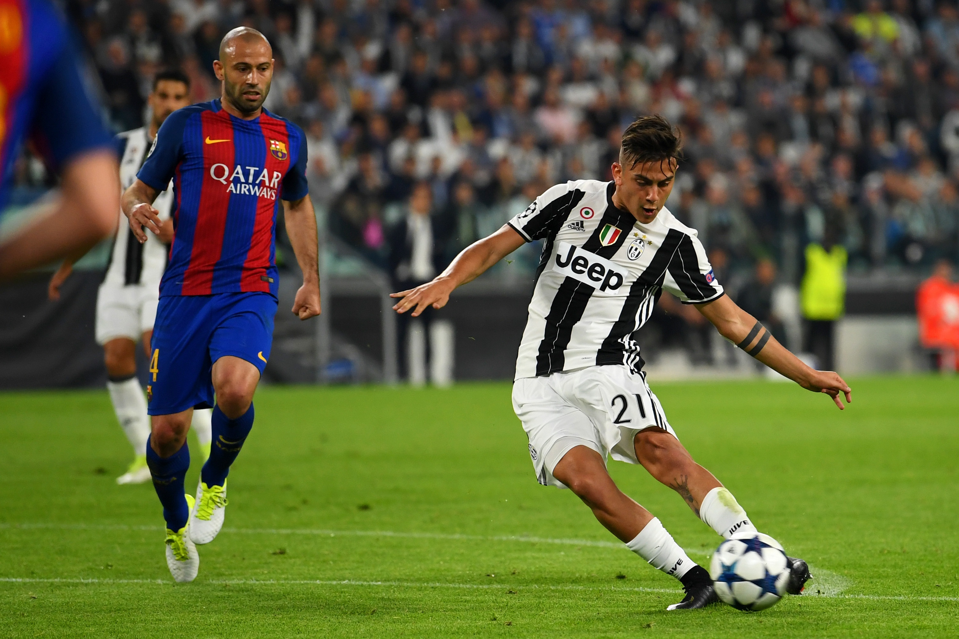 Juventus vs Barca anh 1