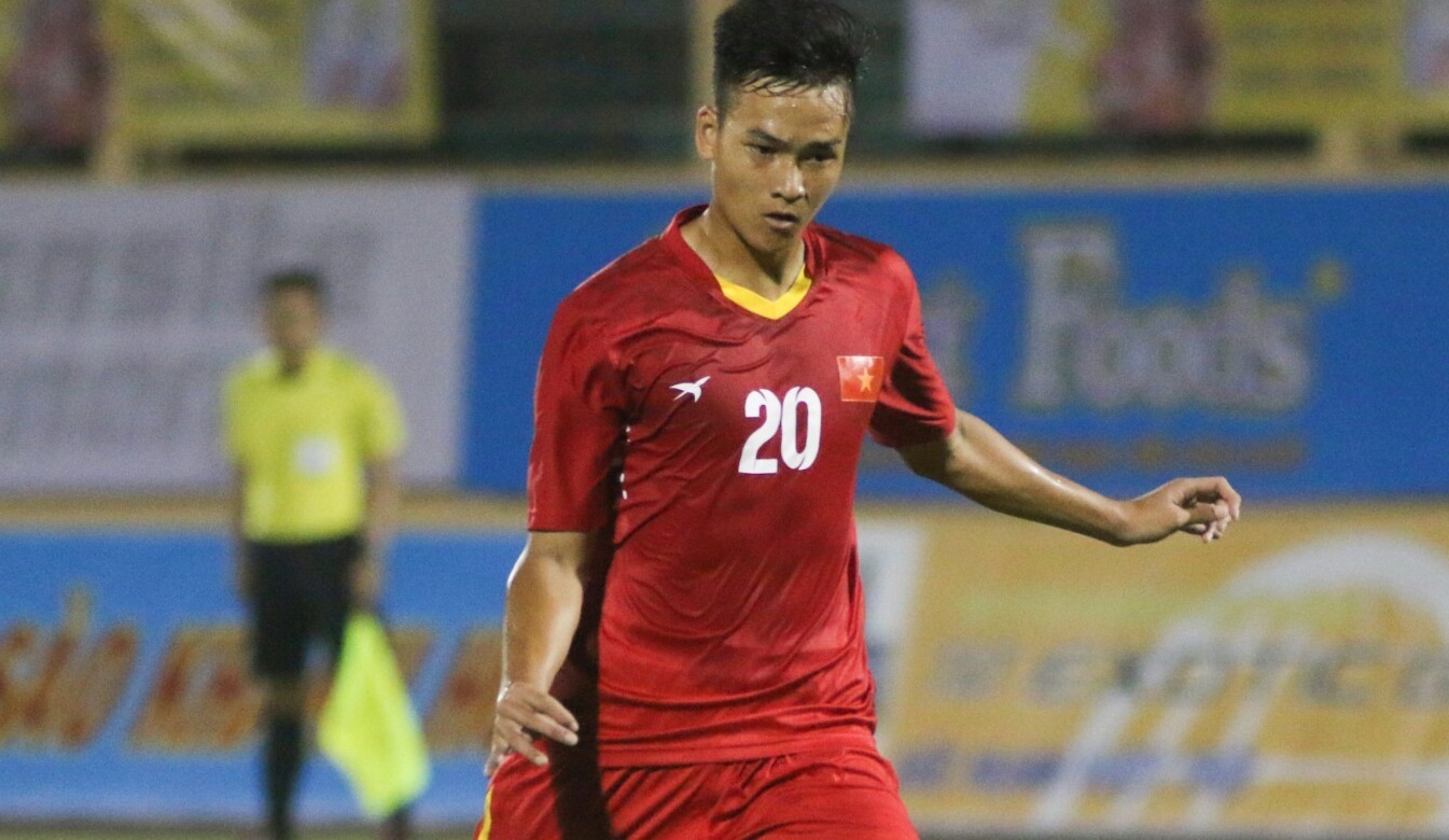 Trung ve cao 1,84 m duoc tien cu cho U20 Viet Nam hinh anh