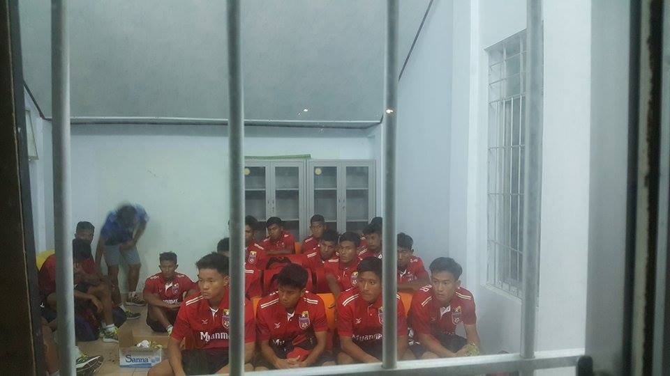 Bo qua HAGL,  HLV Vu Hong Viet dat cua da chung ket voi Myanmar anh 2