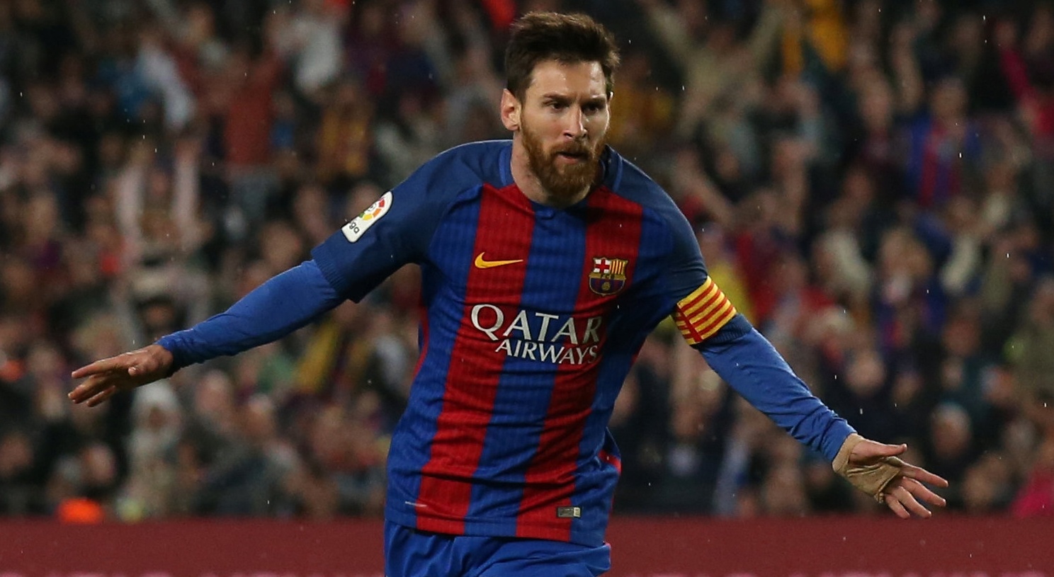 Messi cuu Barca sau 5 phut cuoi hiep 1 dien ro hinh anh