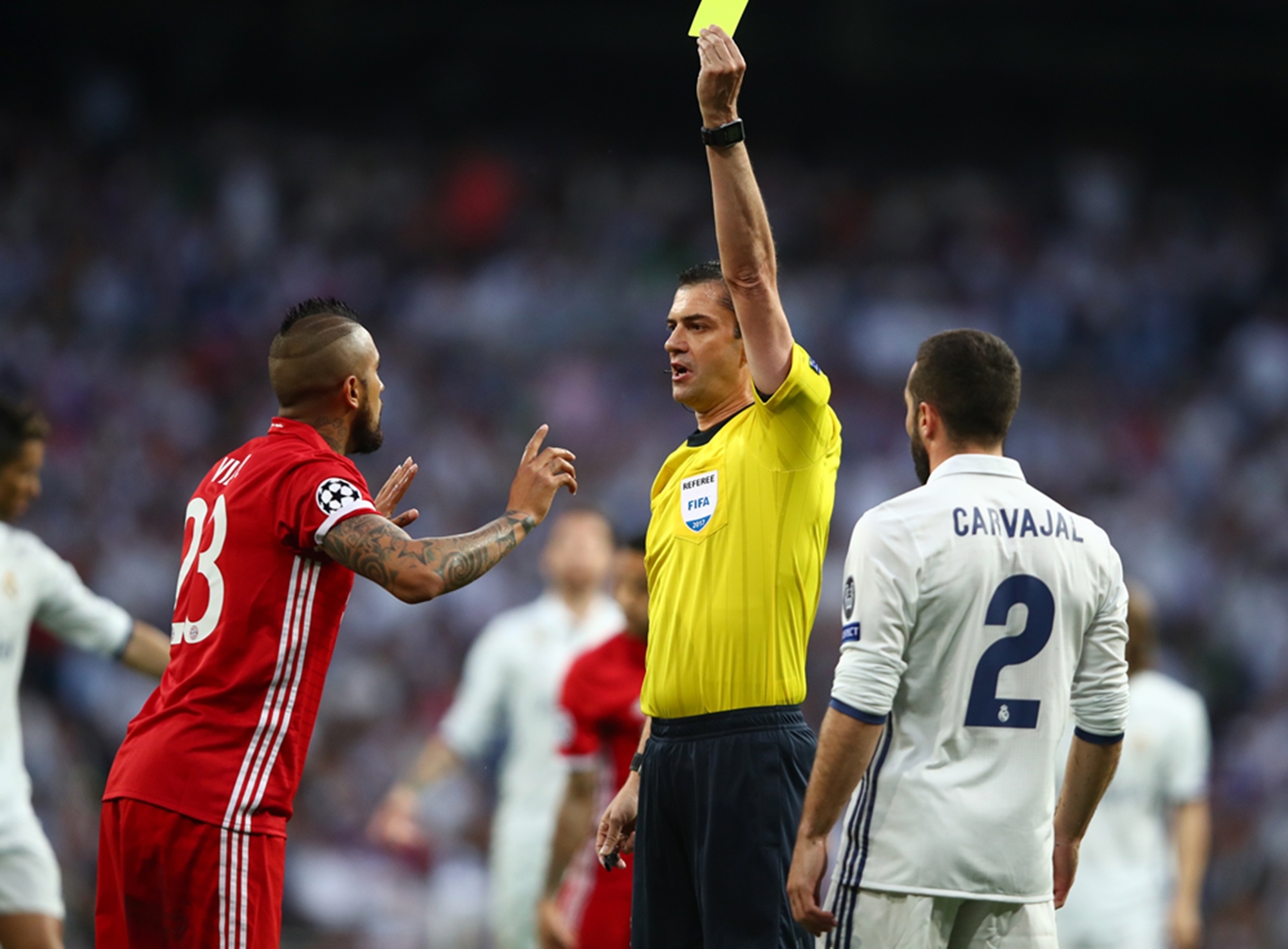 Khi trong tai la le song cua Real Madrid hinh anh