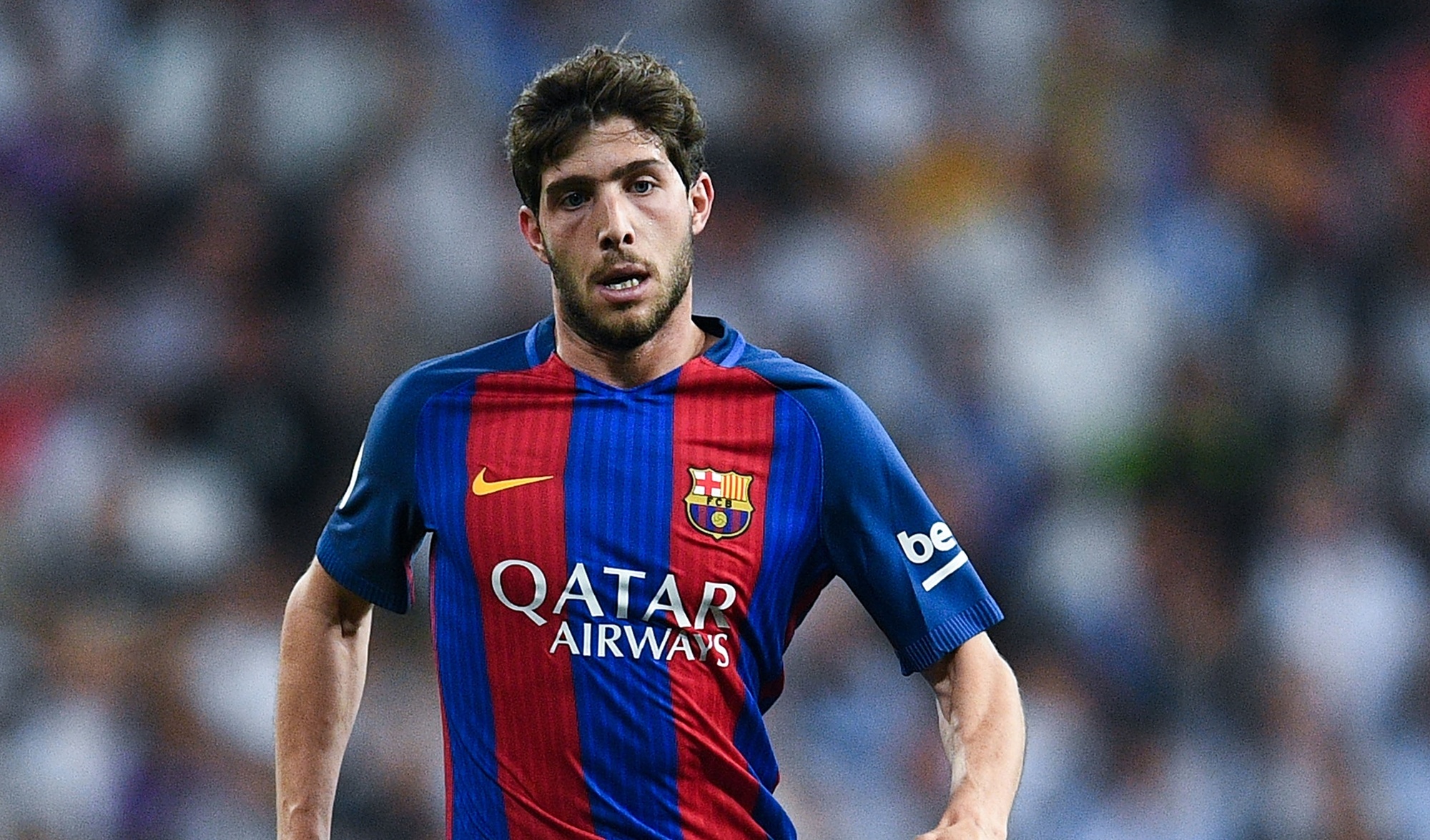 Pha di bong vi dieu cua Sergi Roberto hinh anh