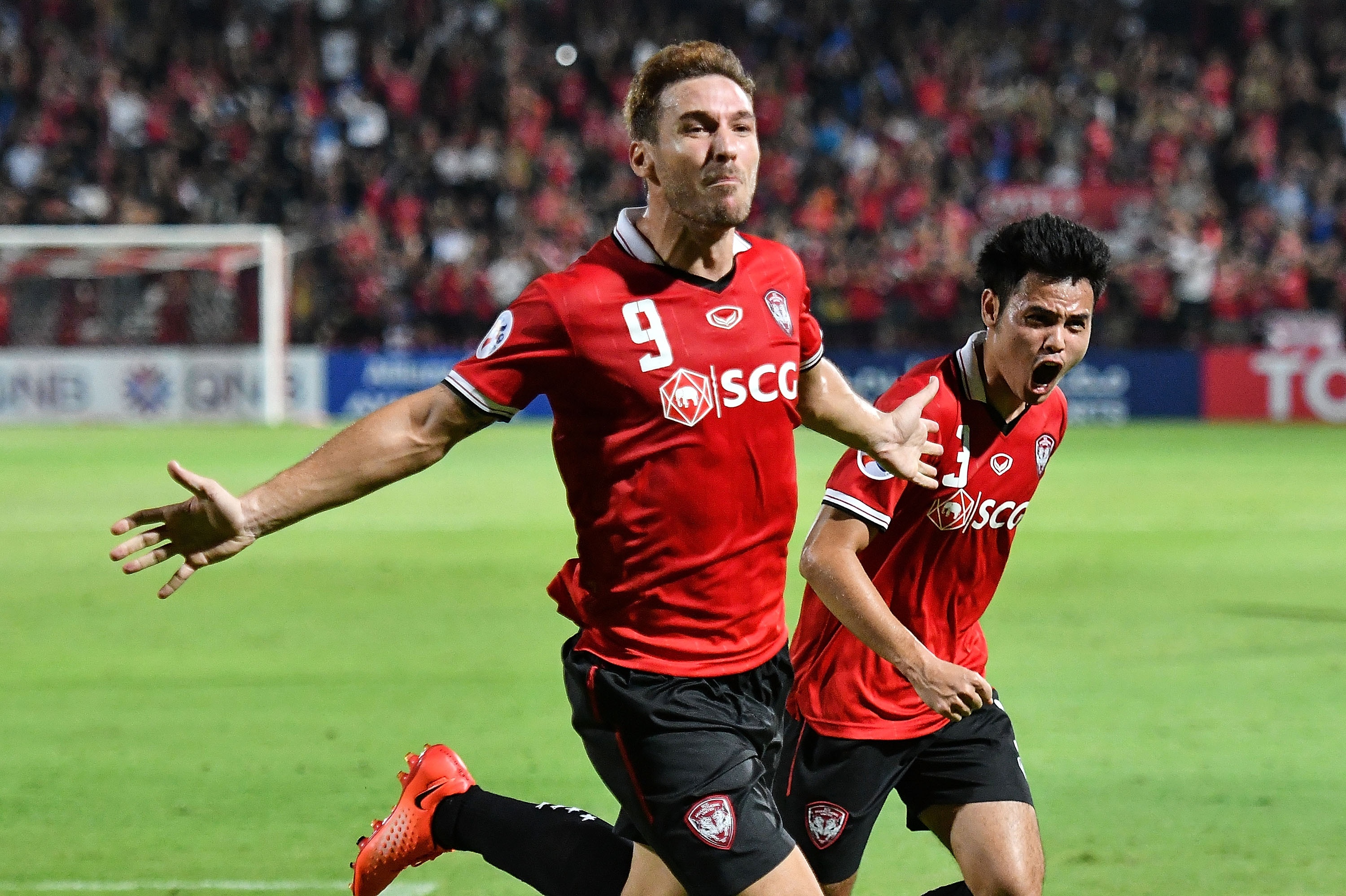 Muangthong làm rạng danh bóng đá Thái Lan ảnh 1 Muangthong lam rang danh bong da Thai Lan anh 1