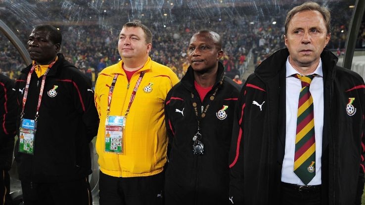 Tân HLV tuyển Thái Lan nhận lương bèo hơn Kiatisak ảnh 1 Tan HLV tuyen Thai Lan nhan luong beo hon Kiatisak anh 1