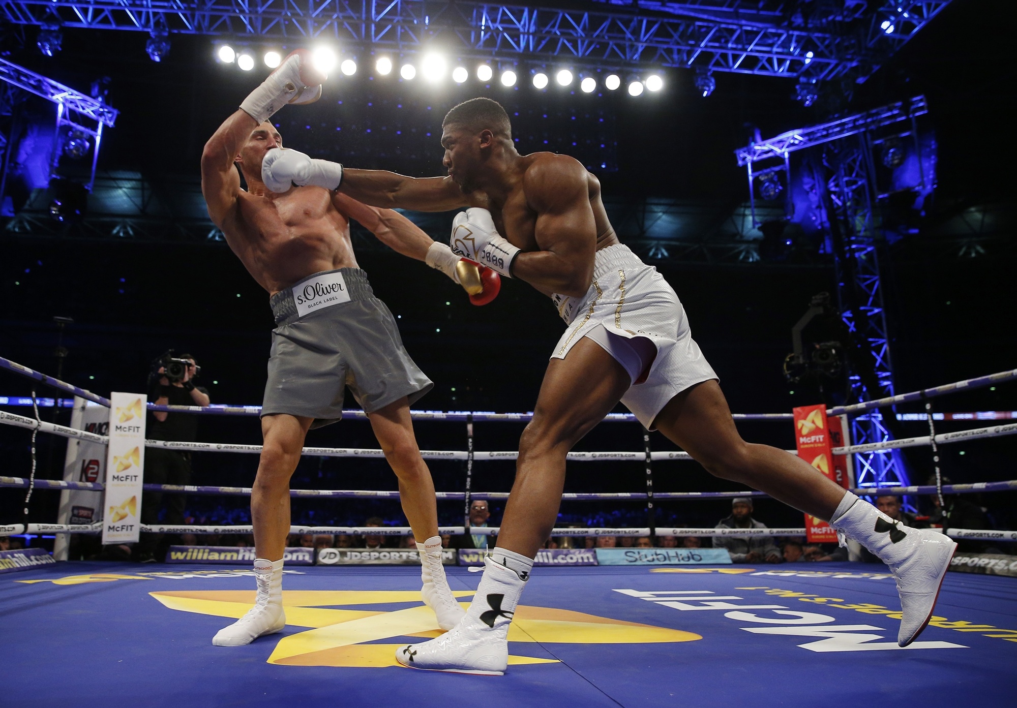 Tuong dai Wladimir Klitschko bi suc tre Anthony Joshua ha knock-out anh 5