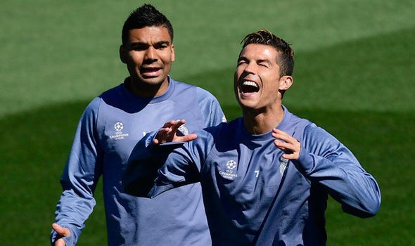 Sau Bale, toi Benzema thanh nan nhan cua Ronaldo hinh anh