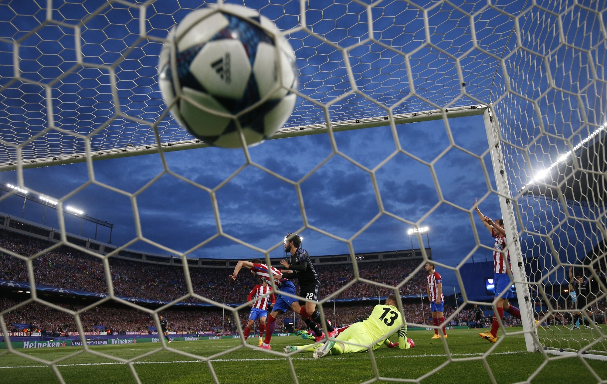 Isco,  hung than de doa bom tan Real Madrid anh 1