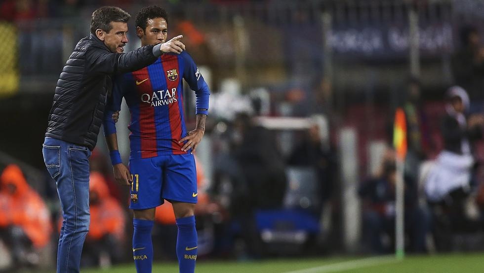 Neymar thể hiện quyền lực, đòi rời Barca ảnh 2 Neymar the hien quyen luc, doi roi Barca anh 2