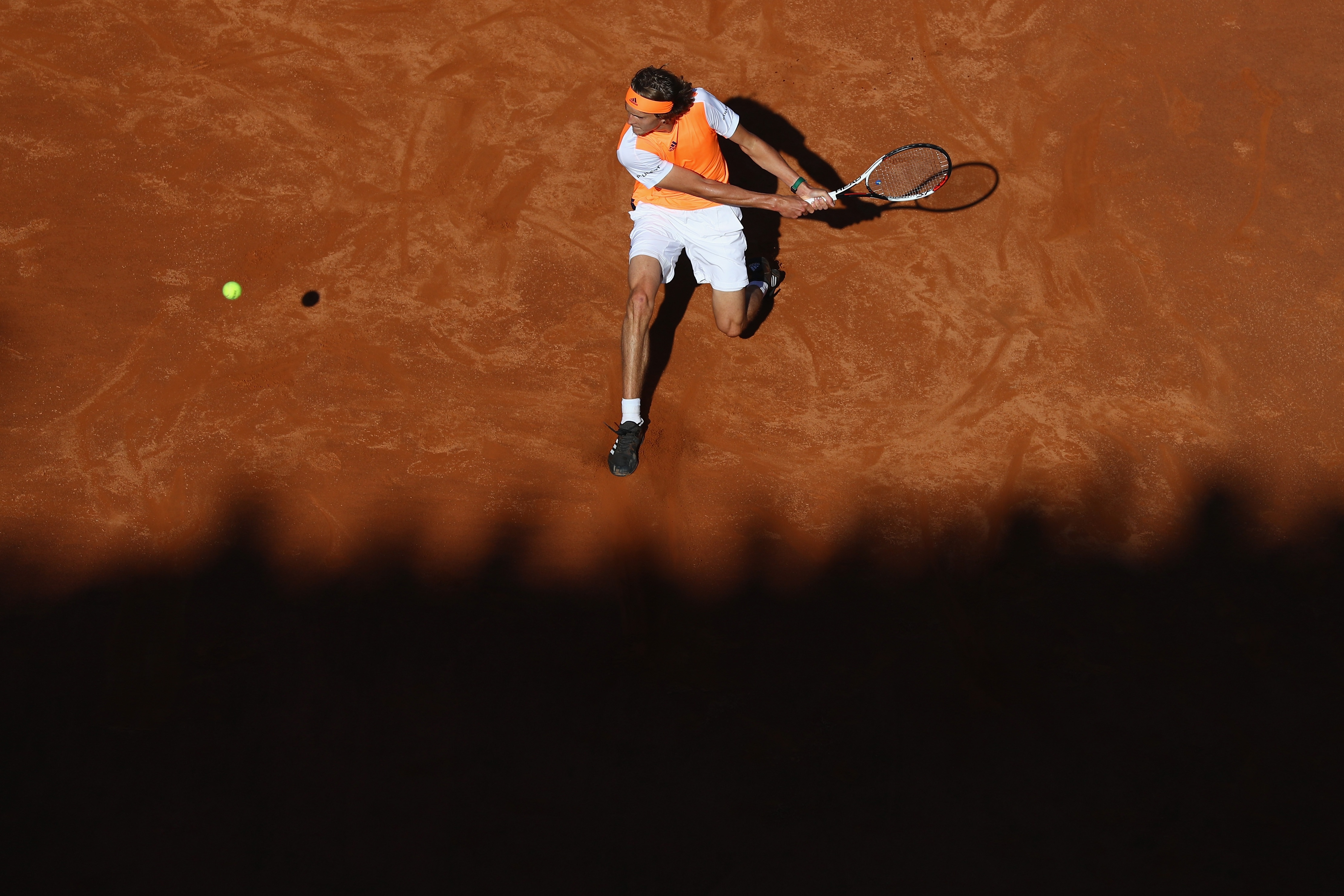 Thua Zverev, Djokovic tiếp tục phong độ tồi tệ trong năm ảnh 5 Thua Zverev, Djokovic tiep tuc phong do toi te trong nam anh 5