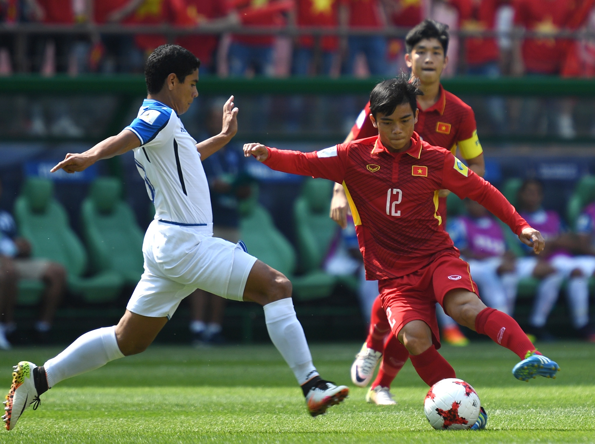 'U20 Việt Nam chơi còn hiền quá' ảnh 1 'U20 Viet Nam choi con hien qua' anh 1