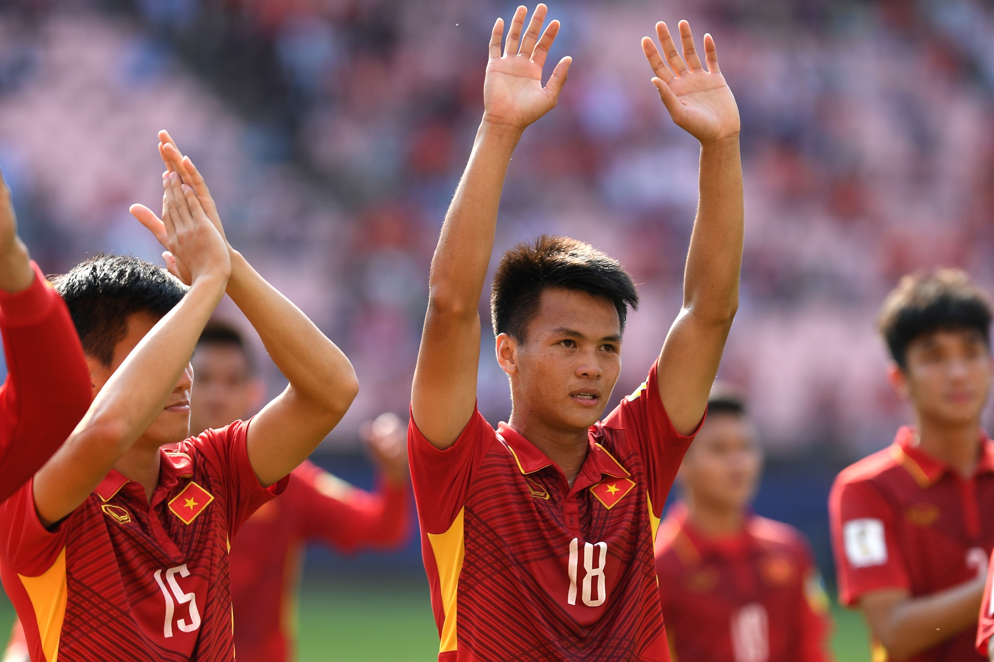 'U20 Viet Nam thi dau con hien qua' hinh anh
