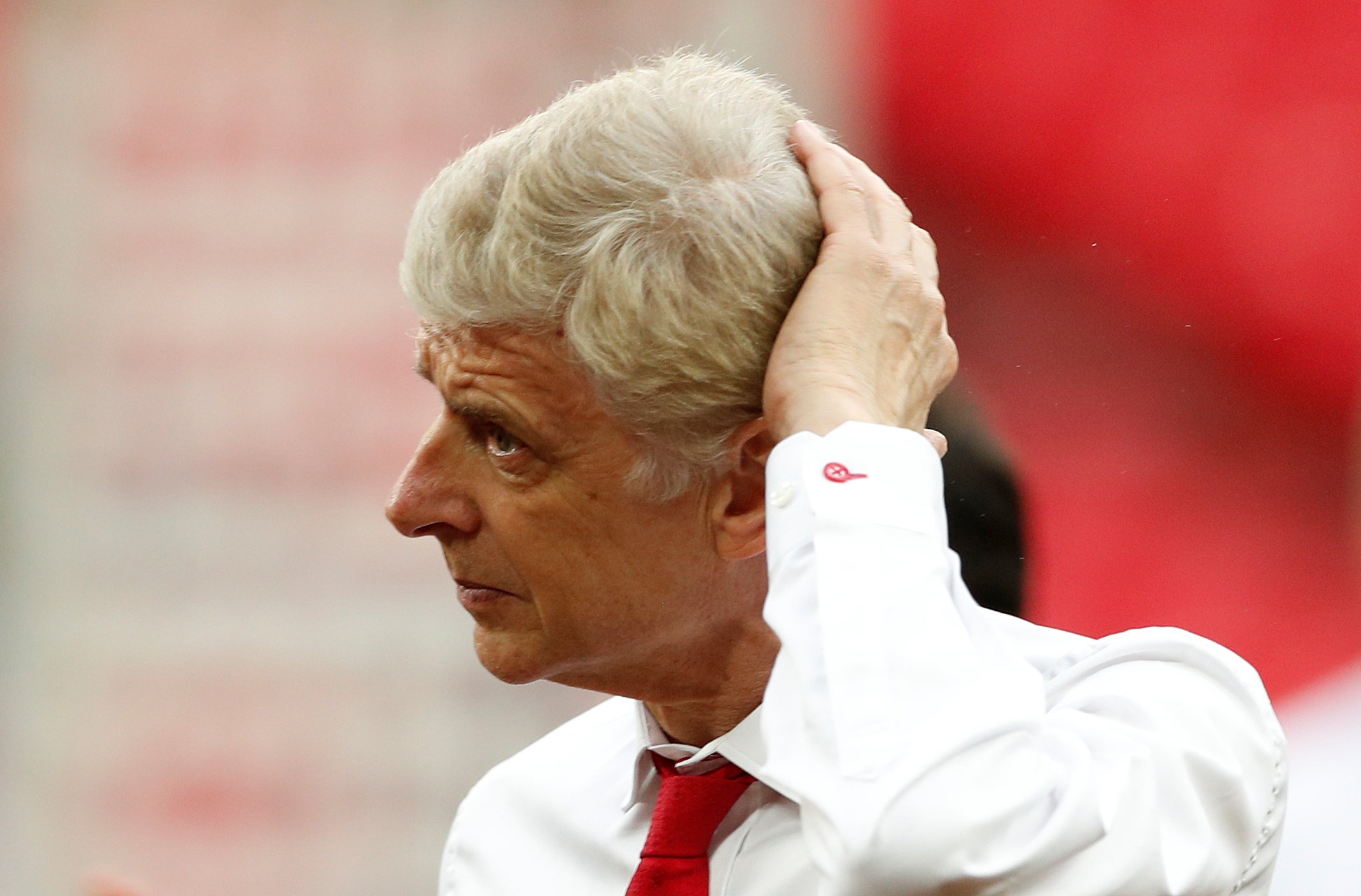 Arsenal chinh thuc ra phan quyet tuong lai HLV Wenger hinh anh