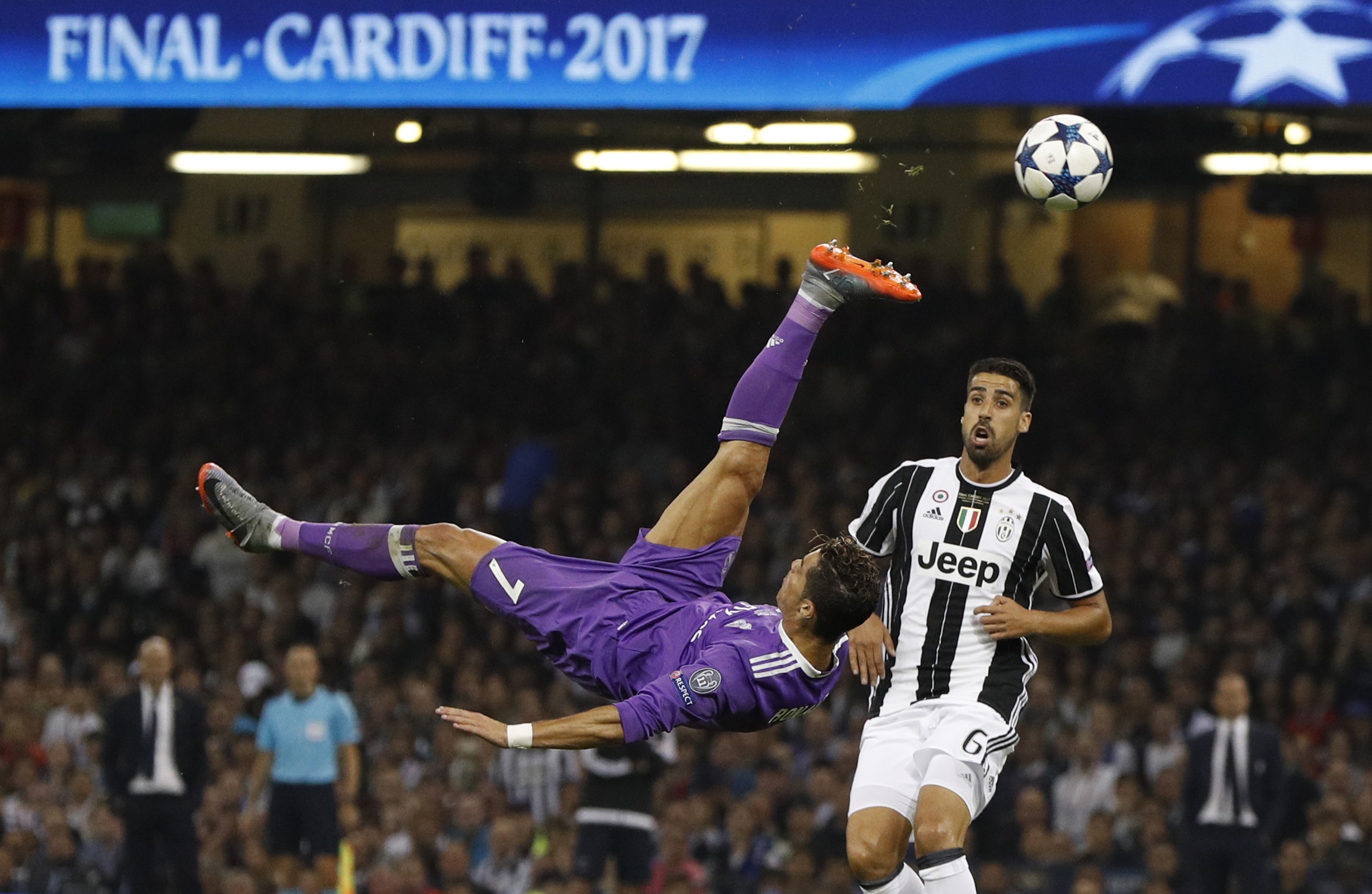 Ronaldo bien Real Madrid thanh giao duong cua rieng minh anh 1