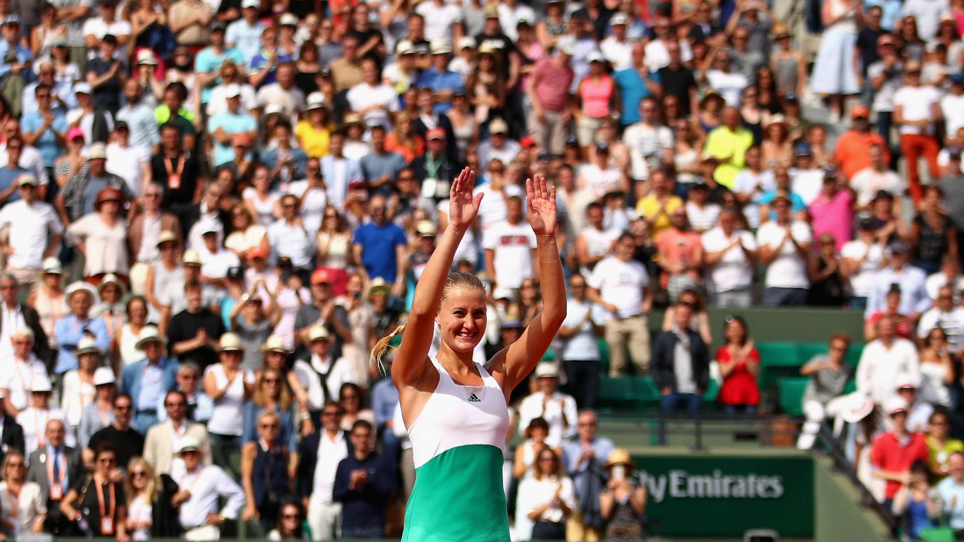 Roland Garros 2017: Làm quen với đám đông điên loạn ảnh 2 Roland Garros 2017: Lam quen voi dam dong dien loan anh 2