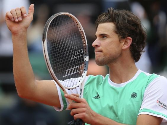 Djokovic gác vợt khó hiểu trước Dominic Thiem ở Roland Garros ảnh 2 Djokovic gac vot kho hieu truoc Dominic Thiem o Roland Garros anh 2