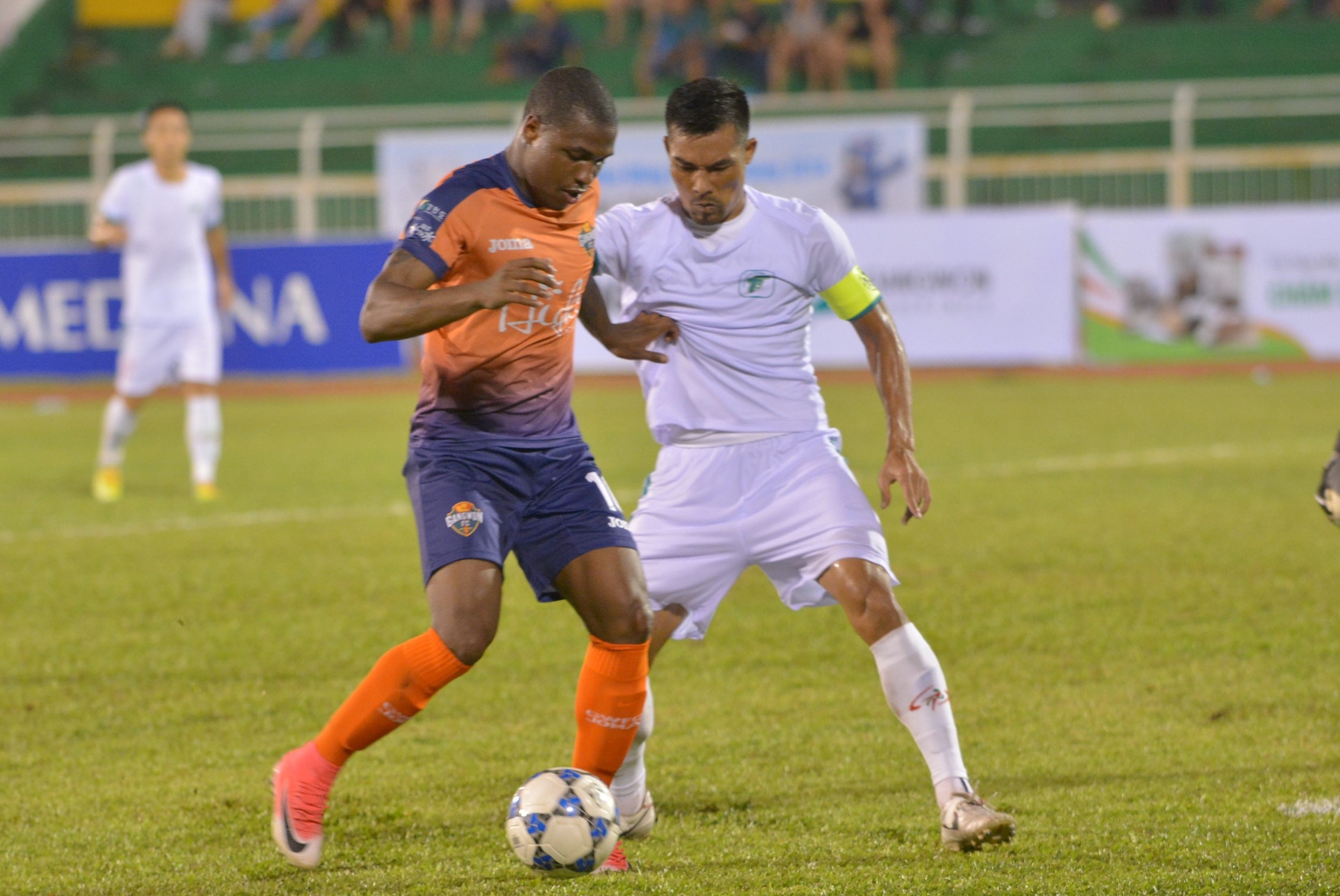 Gangwon FC vs TP.HCM anh 4