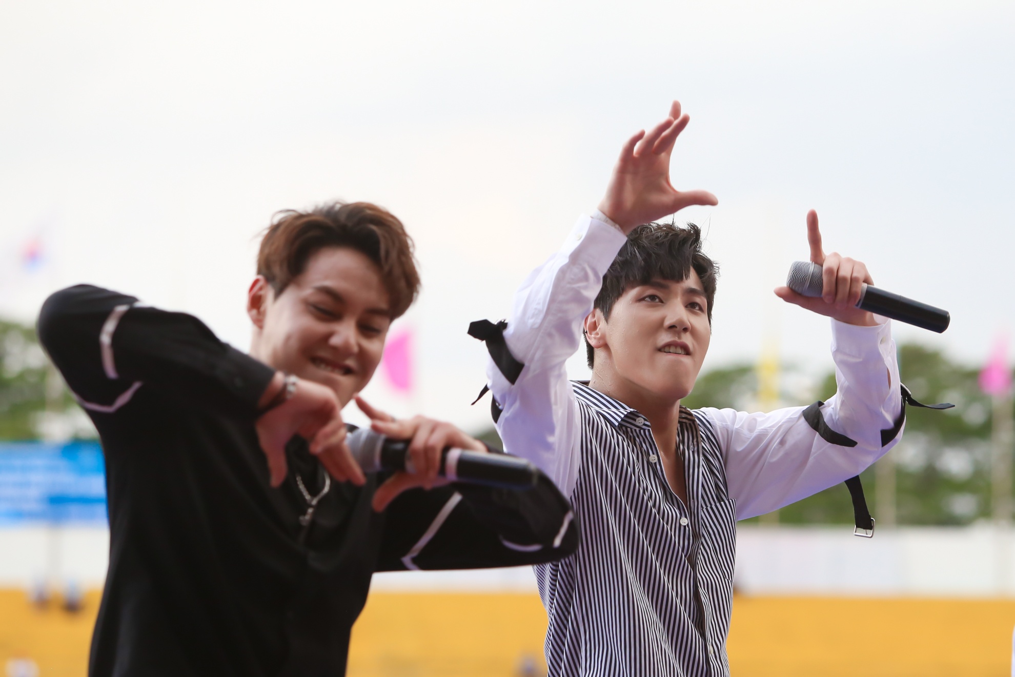 Nhom nhac Han Quoc khuay dong TP.HCM anh 8