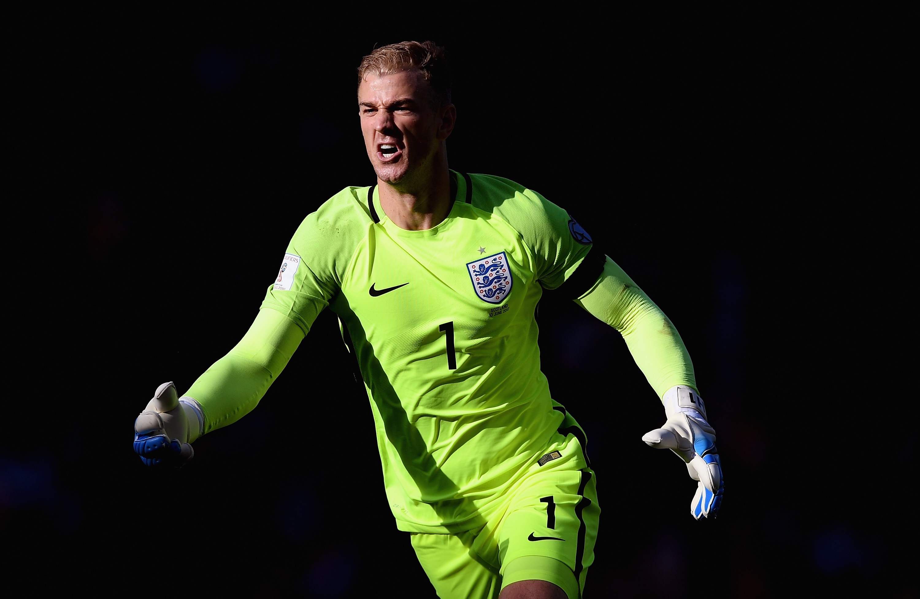 So phan nghiet nga goi ten Joe Hart hinh anh