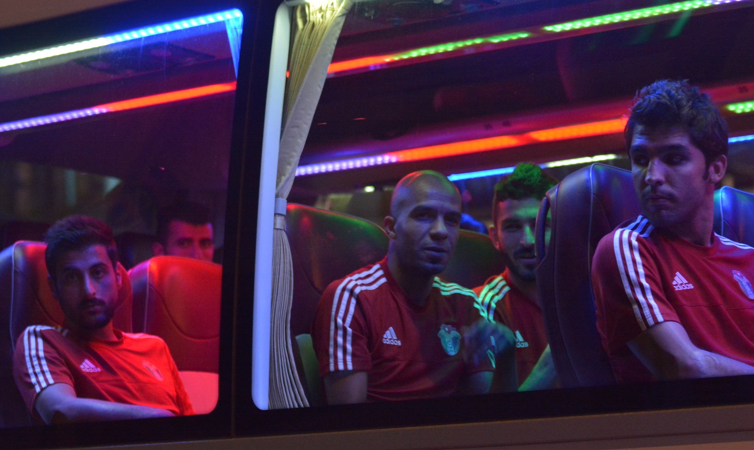 Dau Viet Nam, tuyen Jordan giu bi mat den phut chot hinh anh