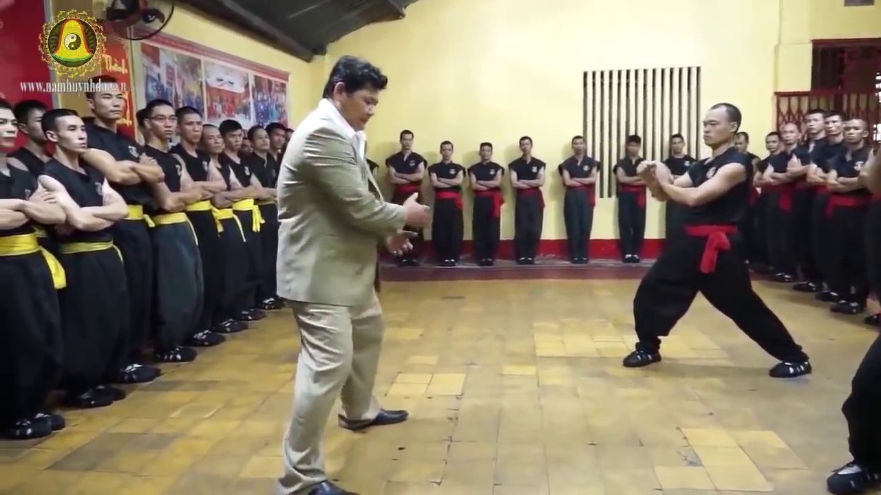 Võ sư Việt nói gì trước kung-fu truyền điện của Huỳnh Tuấn Kiệt? ảnh 1 Vo su Viet noi gi truoc kung-fu truyen dien cua Huynh Tuan Kiet? anh 1