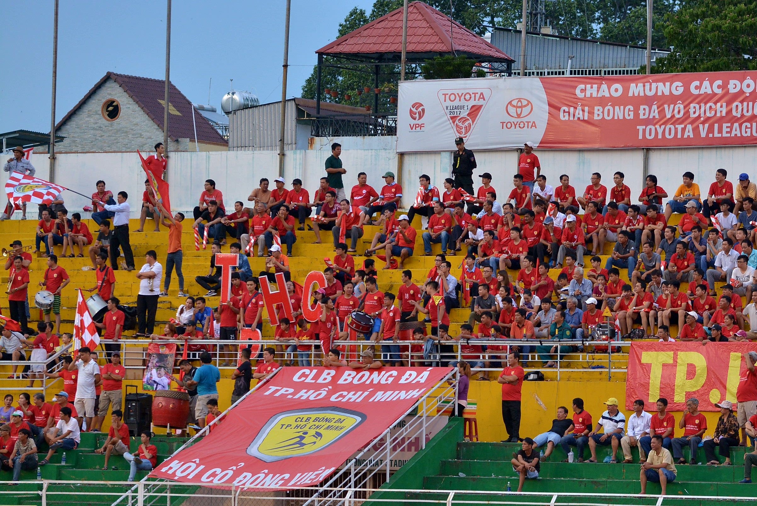 TP.HCM vs Thanh Hoa anh 5