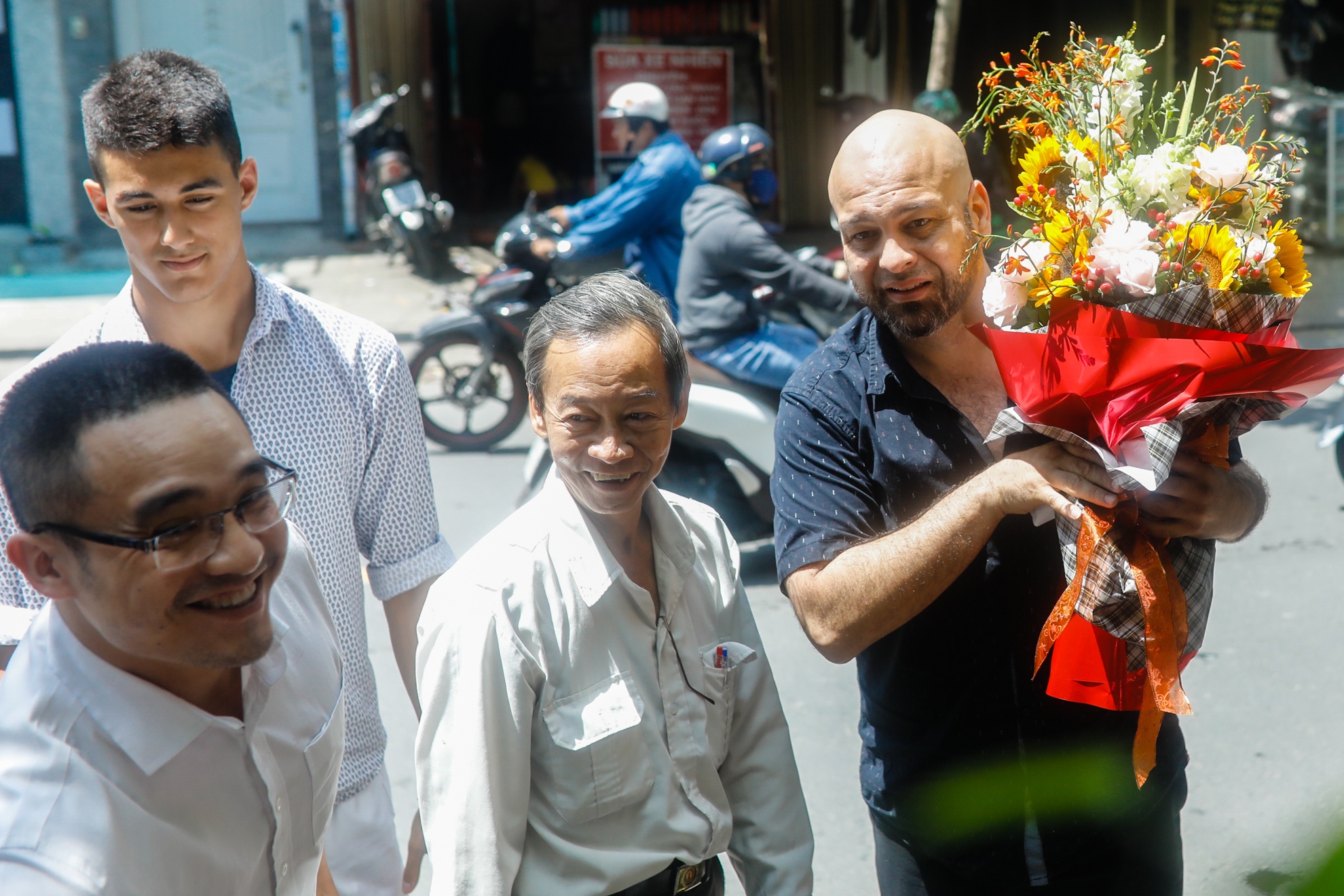 Flores giao luu voi dai dien Vovinam anh 1