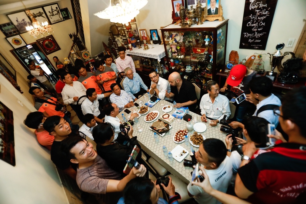 Flores giao luu voi dai dien Vovinam anh 6