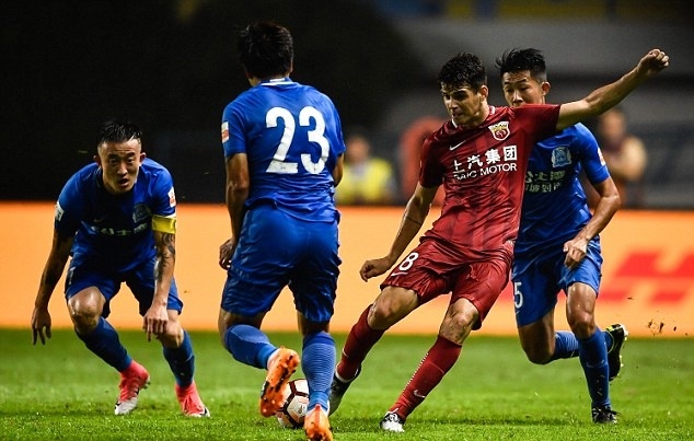 No luong,  bong da Trung Quoc chim trong khung hoang anh 1