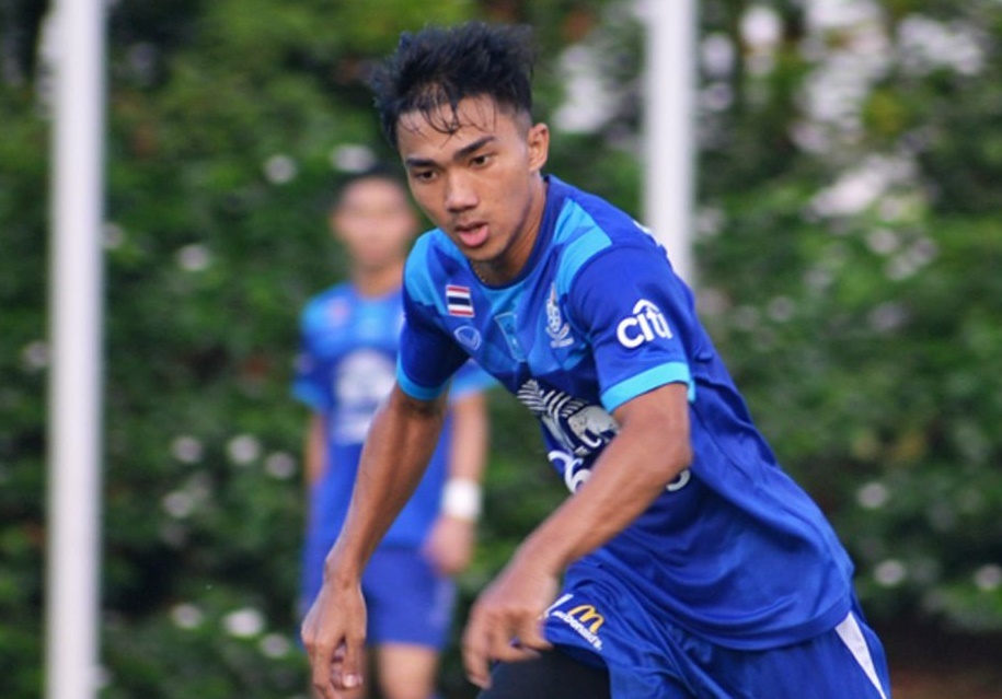 'Messi Thai' gay an tuong trong ngay ra mat CLB Nhat Ban hinh anh