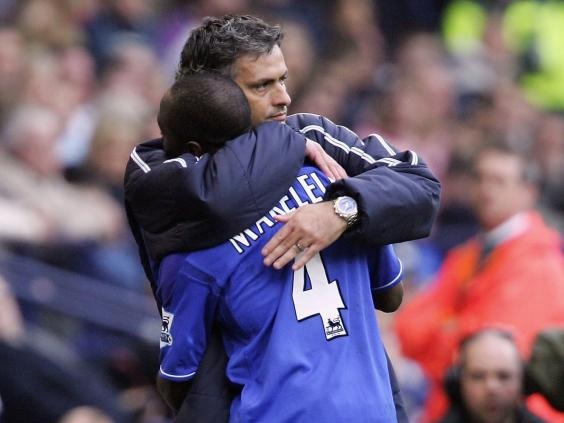 Voi Matic,  MU nam trong tay thien menh vo dich anh 2