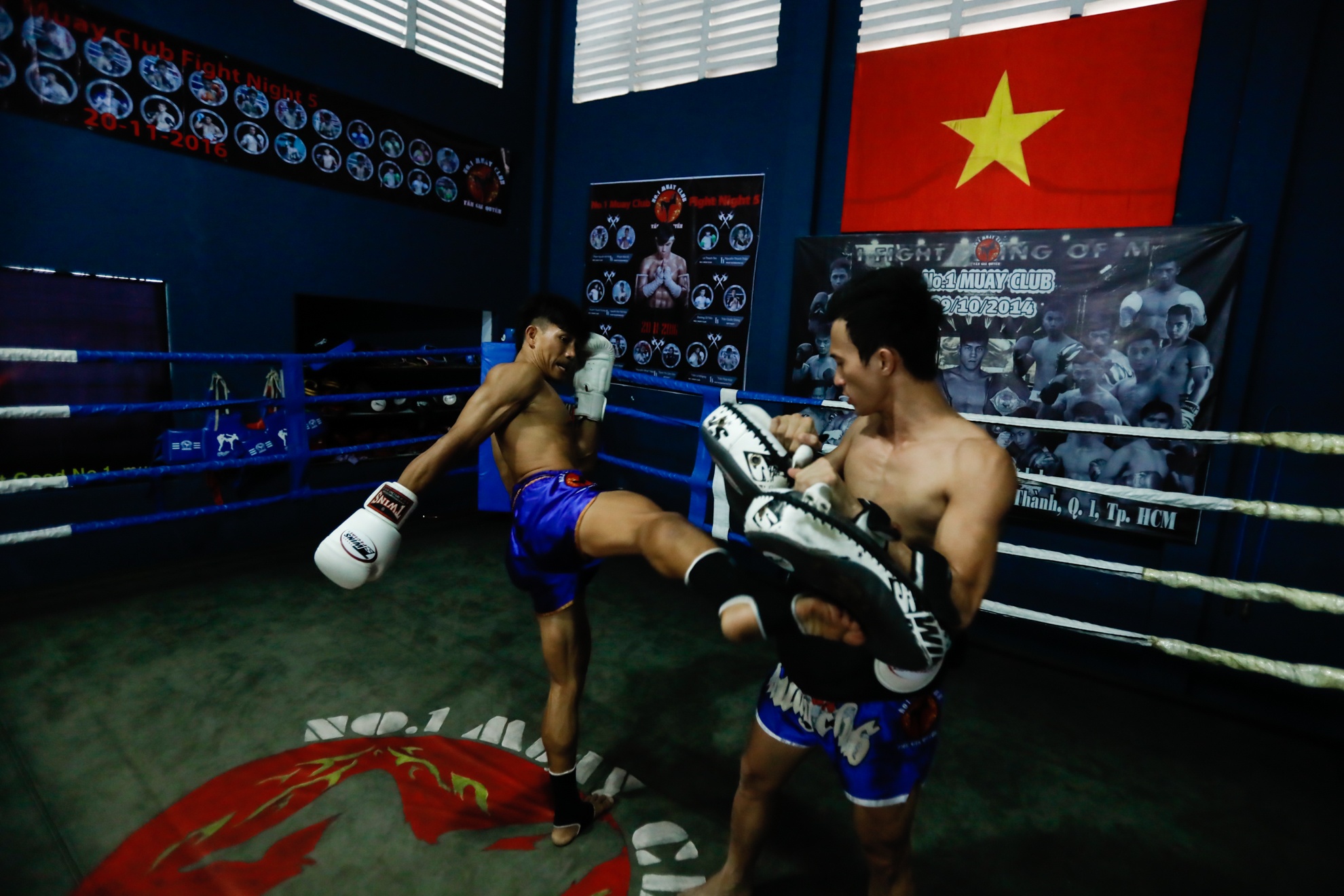 Vo si Muay Thai Duy Nhat: Quyet danh don bi mat cho tran chung ket va thang knock-out anh 9
