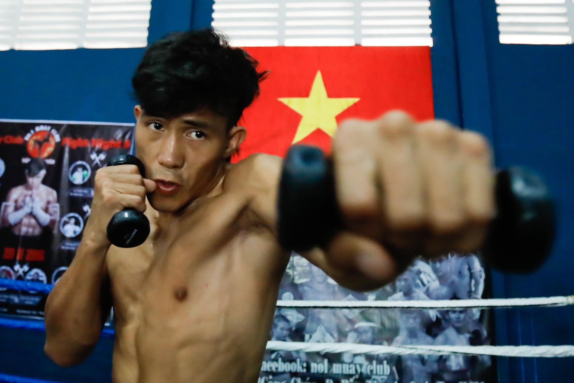 Vo si Muay Thai Duy Nhat: Quyet danh don bi mat cho tran chung ket va thang knock-out anh 6
