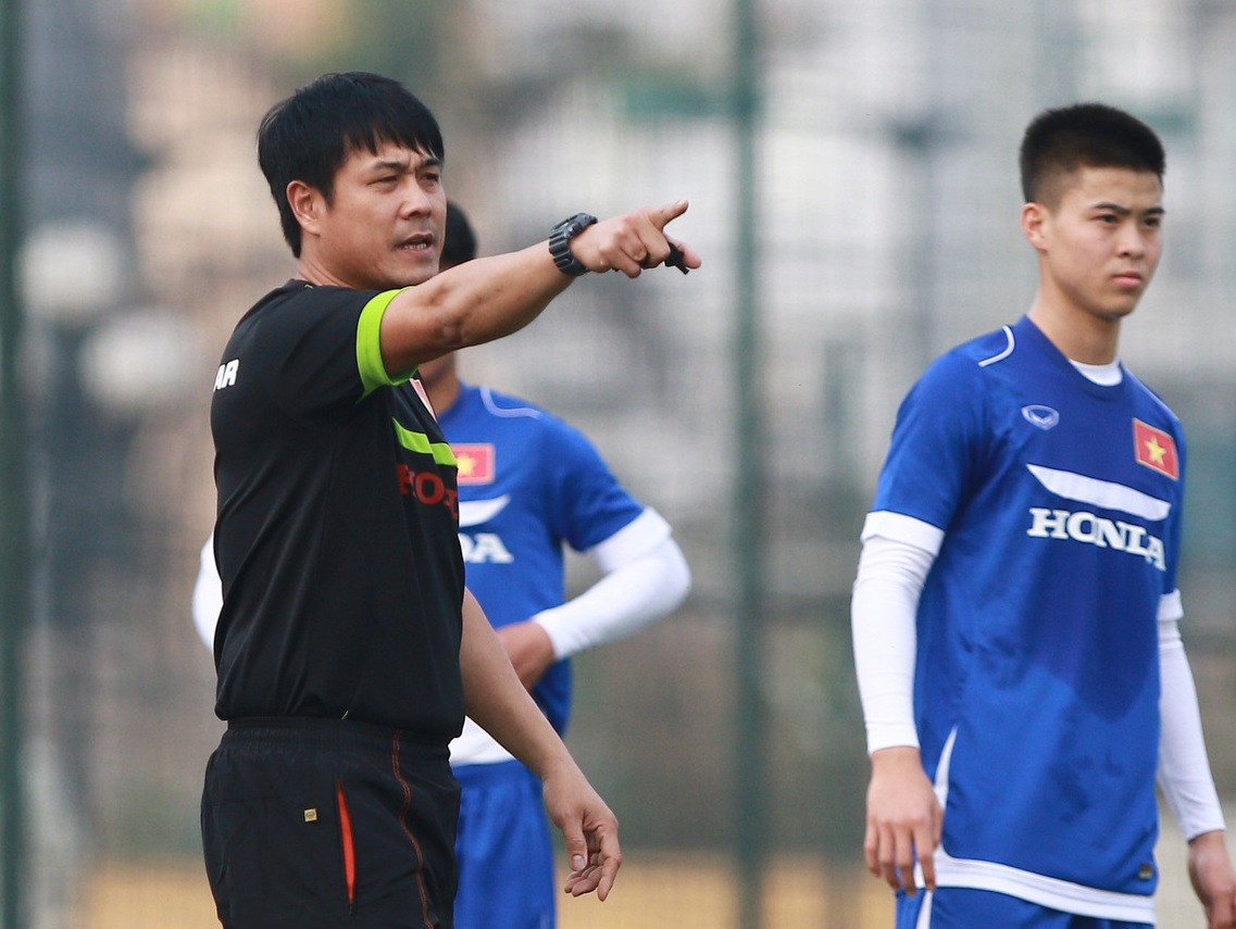 Huu Thang vao top 5 HLV co kha nang cao vo dich SEA Games 29 hinh anh