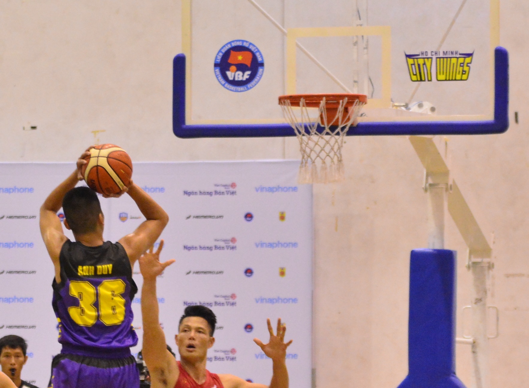 Ngoi sao bong ro Nguyen Van Hung: Chi con cho gio G ra tran anh 1