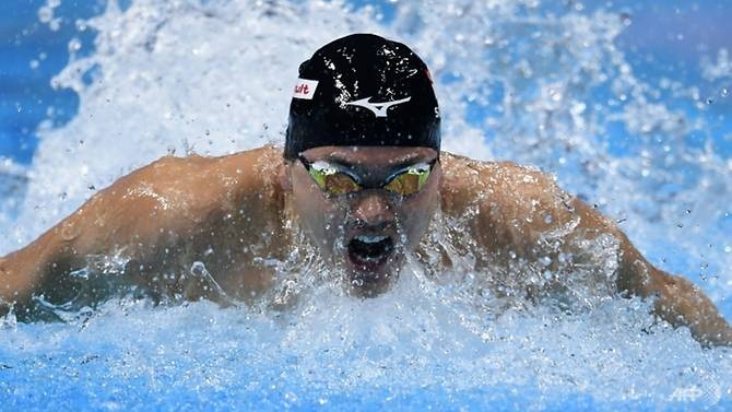 Gianh HCV, Joseph Schooling 'vuot ve' chu nha Malaysia hinh anh