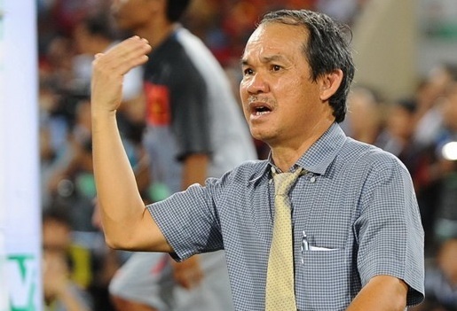 U22 Viet Nam that bai, Bau Duc rut lui khoi VFF hinh anh