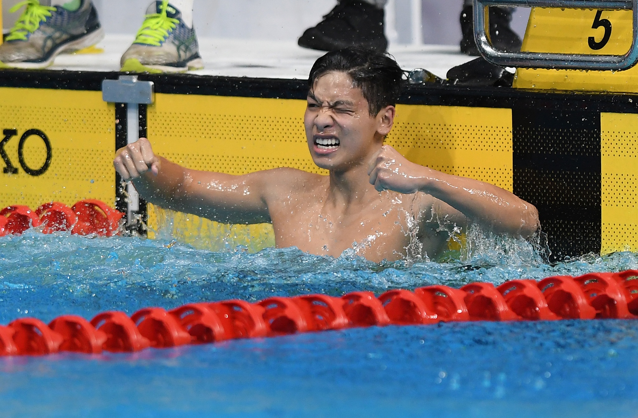 Bố Kim Sơn đầu tư cho con ảnh 2 Bo Kim Son dau tu cho con anh 2