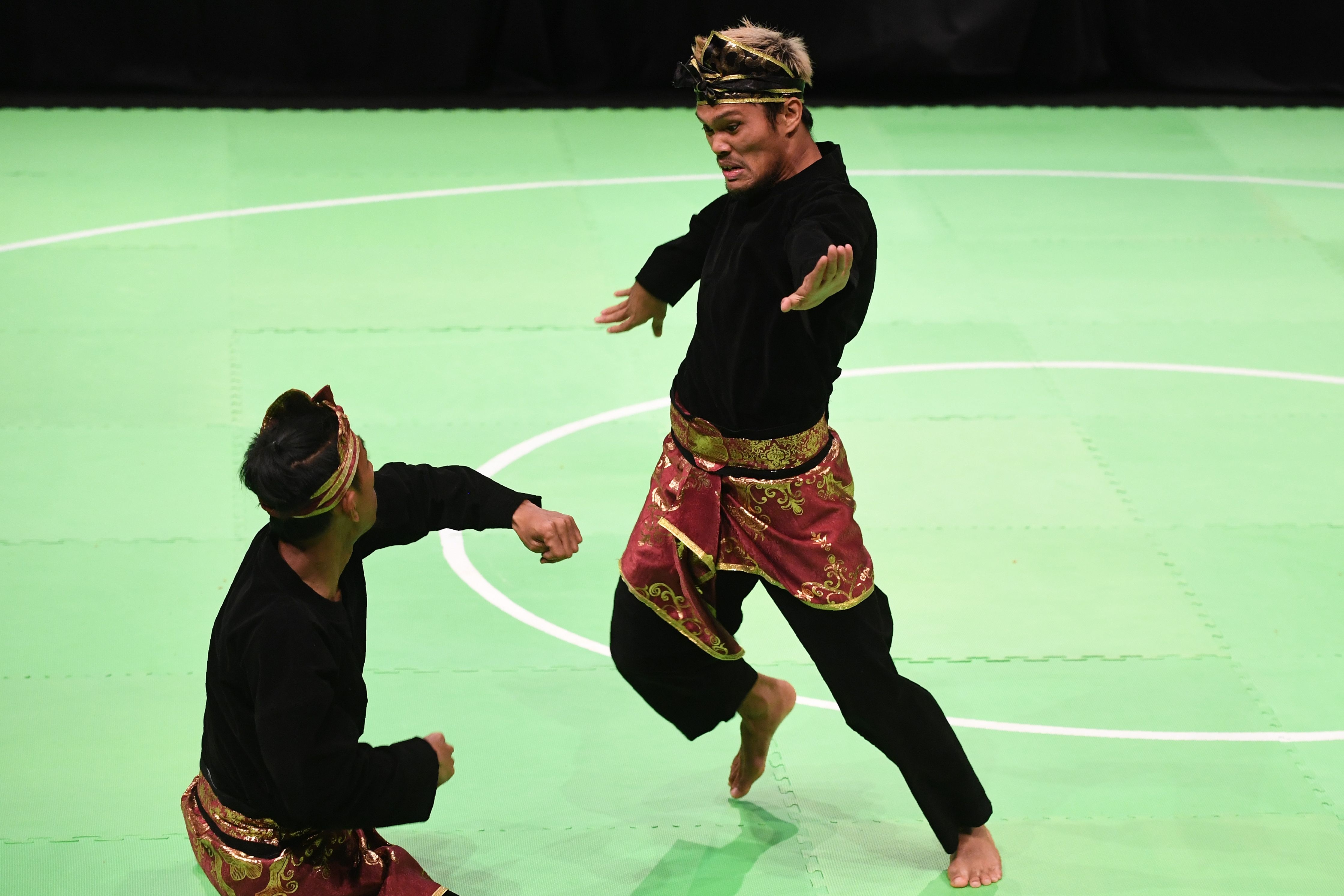 Nhat ky SEA Games: Malaysia bat chap chieu tro can quet HCV hinh anh