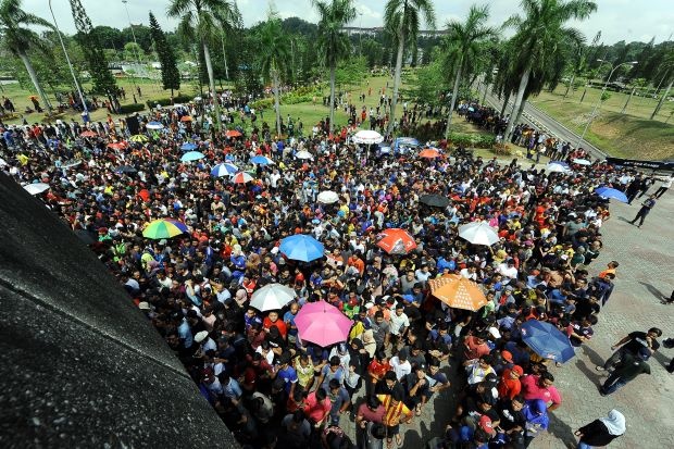 Hon loan canh mua ve xem chung ket Malaysia gap Thai Lan anh 1