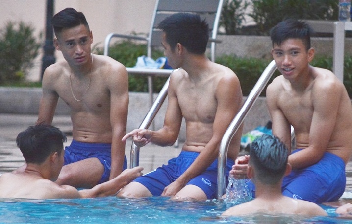 'Cau thu Viet Nam co the hinh luc luong hon Campuchia' hinh anh